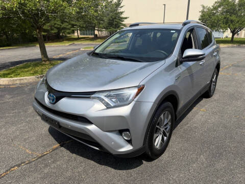 2017 Toyota RAV4 XLE AWD photo