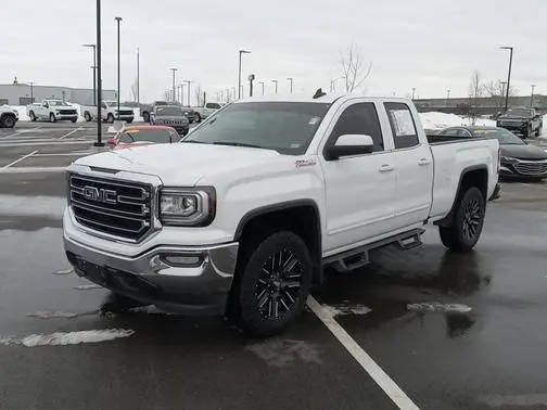 2017 GMC Sierra 1500 SLE 4WD photo