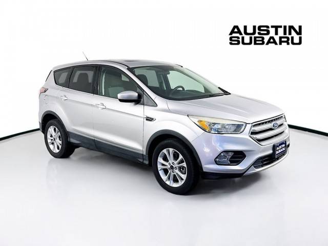 2017 Ford Escape SE FWD photo