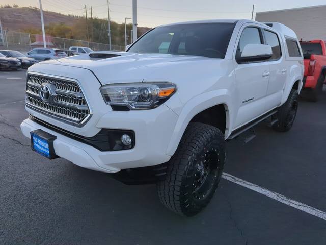 2017 Toyota Tacoma TRD Sport 4WD photo