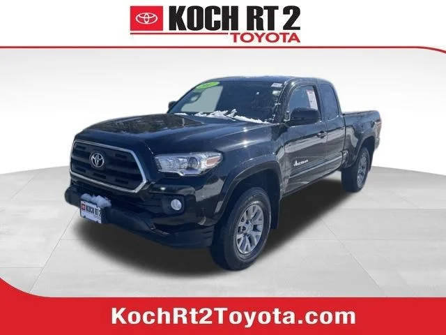 2017 Toyota Tacoma SR5 4WD photo