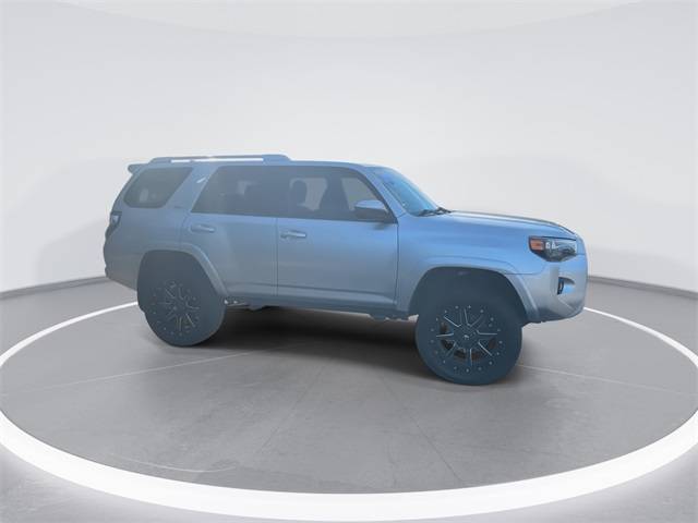 2017 Toyota 4Runner SR5 4WD photo