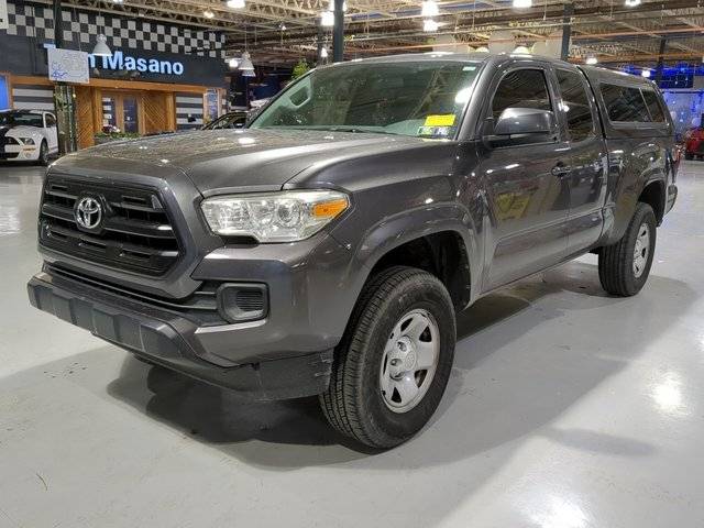2017 Toyota Tacoma SR 4WD photo