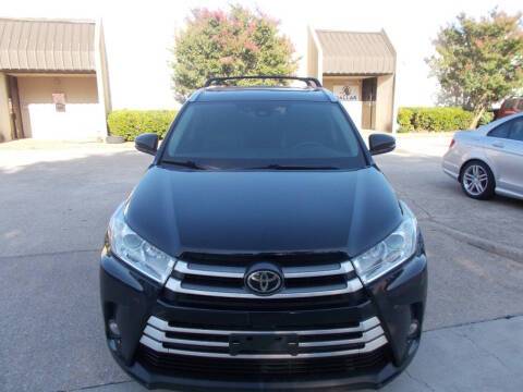 2017 Toyota Highlander XLE FWD photo