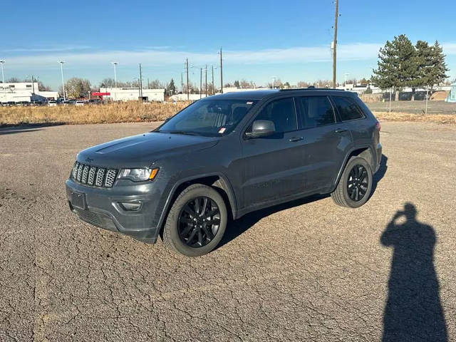 2017 Jeep Grand Cherokee Altitude 4WD photo