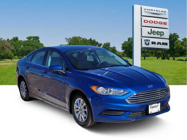 2017 Ford Fusion S FWD photo