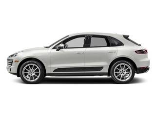 2017 Porsche Macan  AWD photo