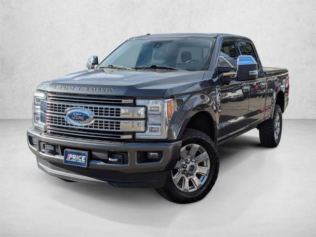 2017 Ford F-250 Super Duty Platinum 4WD photo