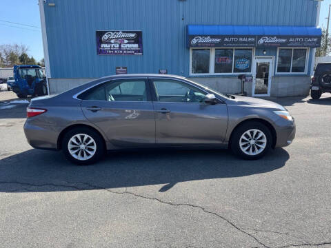 2016 Toyota Camry LE FWD photo