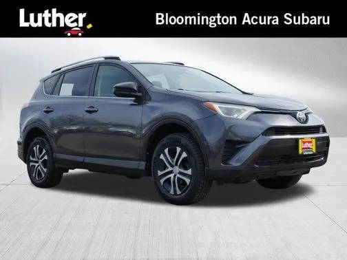 2017 Toyota RAV4 LE AWD photo