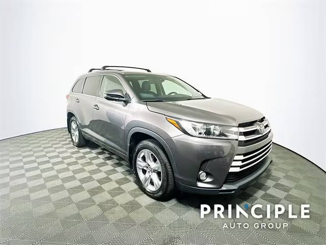 2017 Toyota Highlander Limited AWD photo