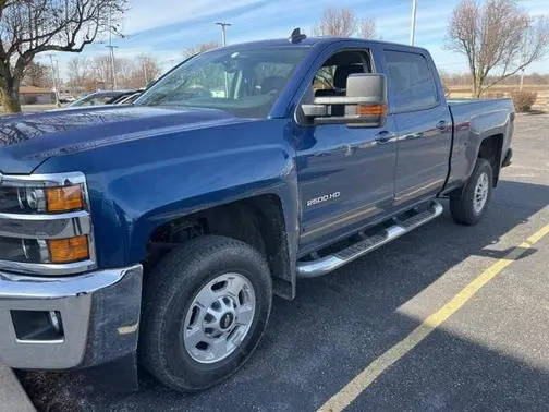 2017 Chevrolet Silverado 2500HD LT 4WD photo