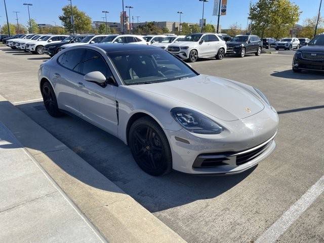 2017 Porsche Panamera 4 AWD photo