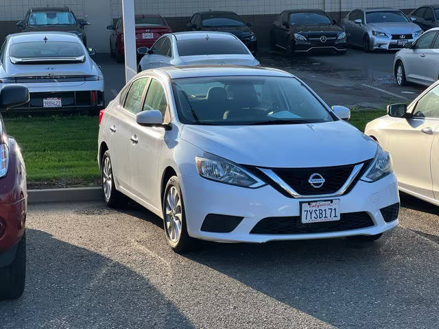 2017 Nissan Sentra SV FWD photo