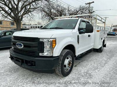 2017 Ford F-350 Super Duty XL RWD photo