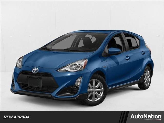 2017 Toyota Prius c Three FWD photo