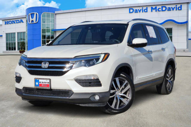 2017 Honda Pilot Touring AWD photo