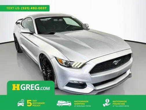 2017 Ford Mustang V6 RWD photo