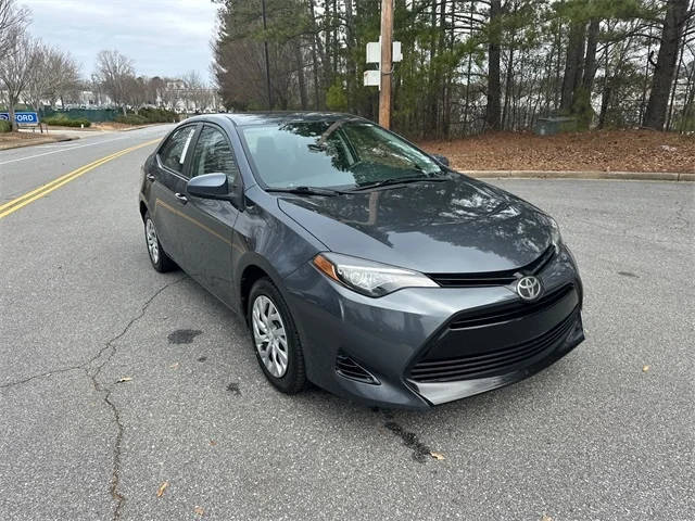 2017 Toyota Corolla LE FWD photo