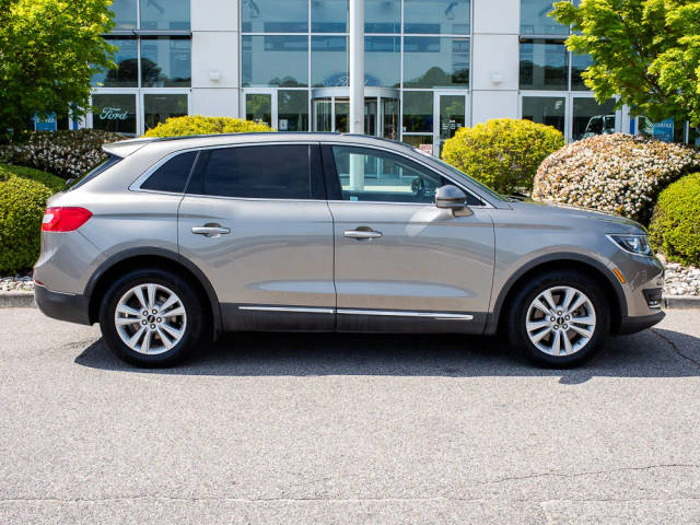 2017 Lincoln MKX Reserve FWD photo