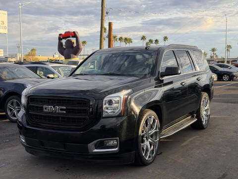 2017 GMC Yukon SLE RWD photo