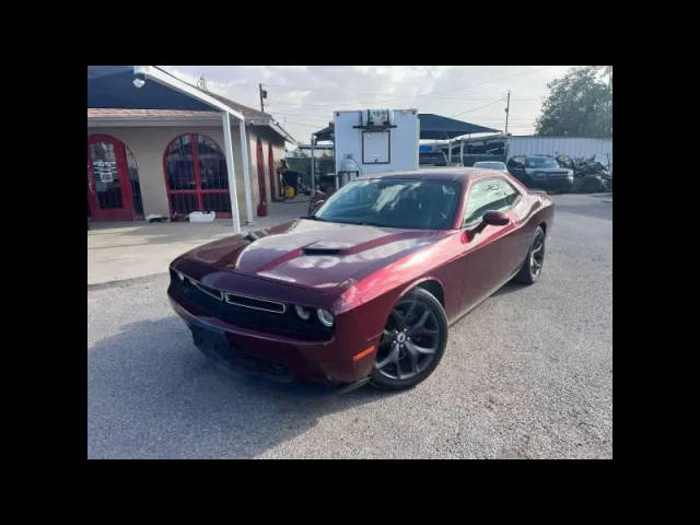 2017 Dodge Challenger SXT Plus RWD photo