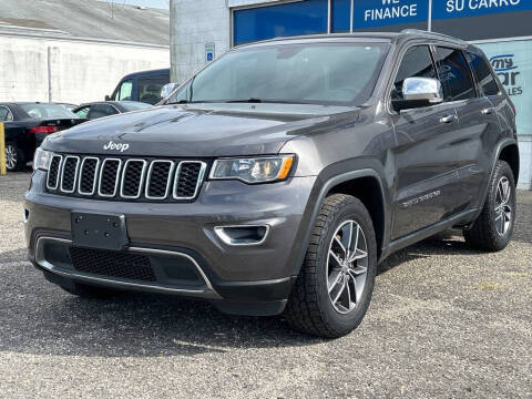 2017 Jeep Grand Cherokee Limited 4WD photo