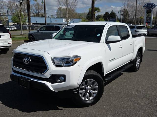 2017 Toyota Tacoma SR5 4WD photo