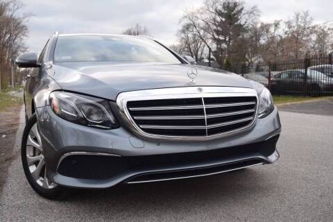 2017 Mercedes-Benz E-Class E 400 Sport AWD photo