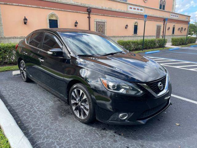 2017 Nissan Sentra SR FWD photo