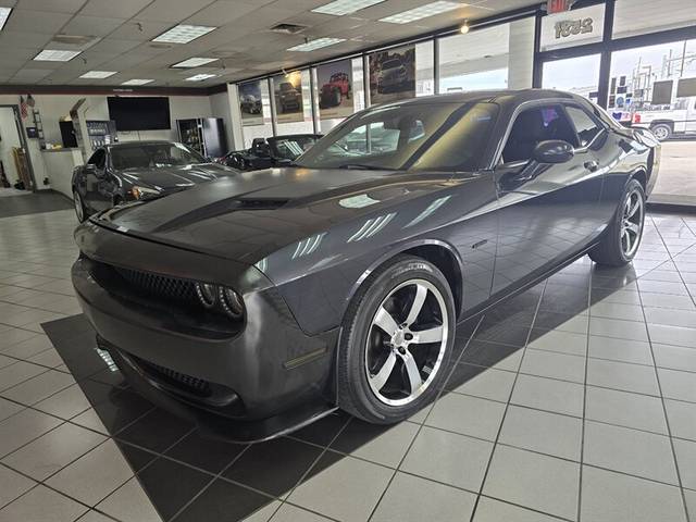 2017 Dodge Challenger R/T RWD photo