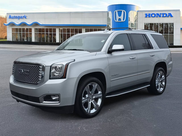 2017 GMC Yukon Denali 4WD photo