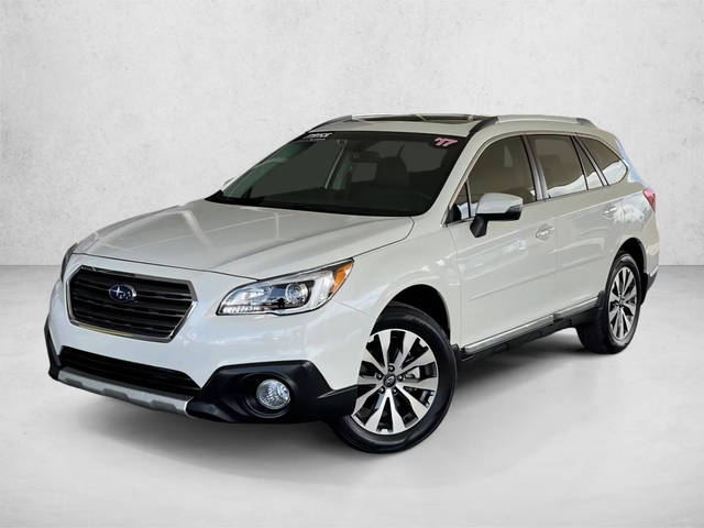 2017 Subaru Outback Touring AWD photo