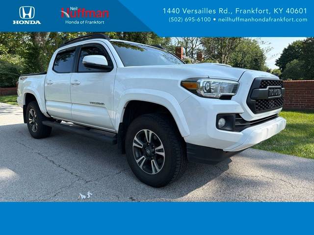 2017 Toyota Tacoma TRD Sport 4WD photo