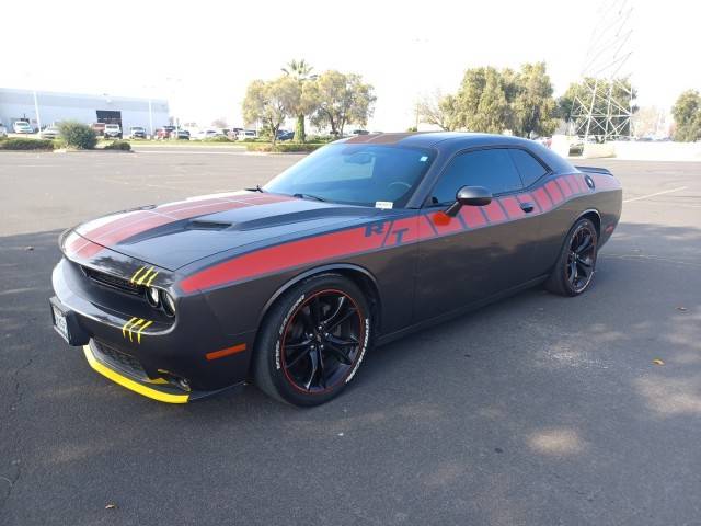 2017 Dodge Challenger R/T RWD photo