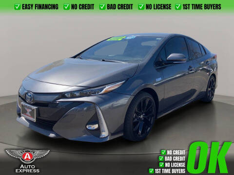 2017 Toyota Prius Prime Advanced FWD photo