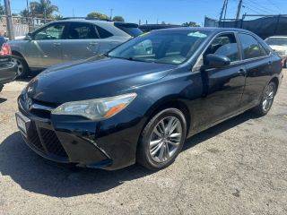 2017 Toyota Camry SE FWD photo