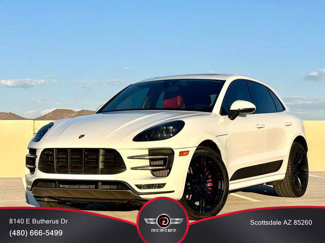 2015 Porsche Macan Turbo AWD photo