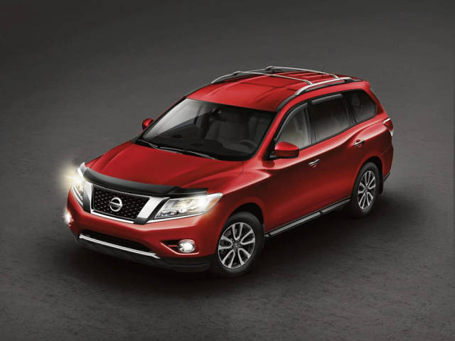 2015 Nissan Pathfinder SV FWD photo