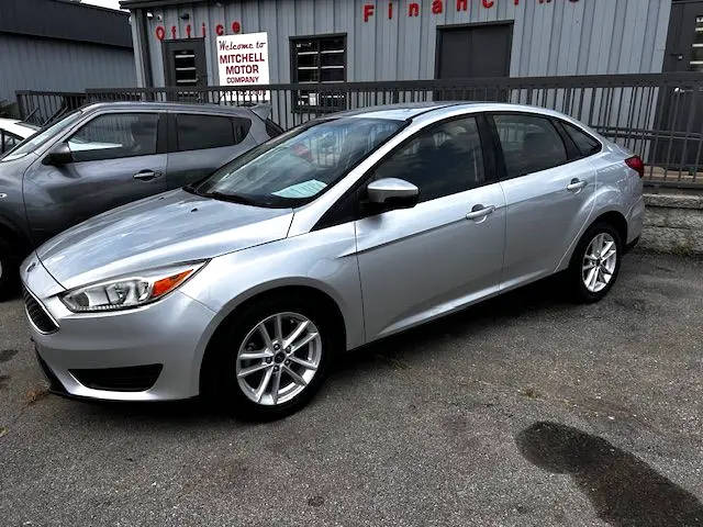 2017 Ford Focus SE FWD photo