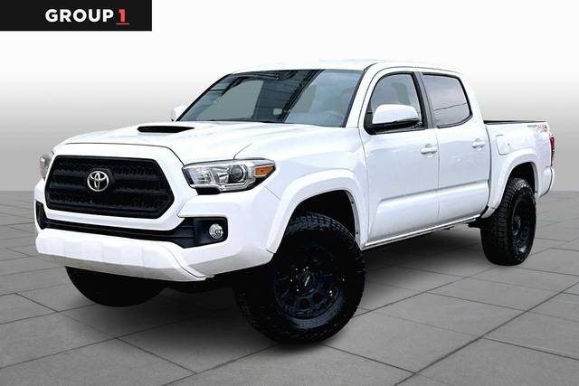 2017 Toyota Tacoma TRD Sport 4WD photo