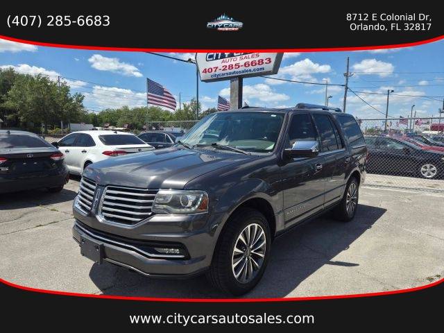 2017 Lincoln Navigator Select RWD photo