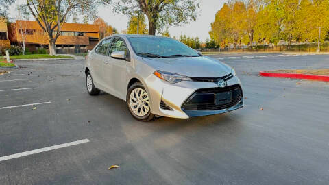 2017 Toyota Corolla LE FWD photo