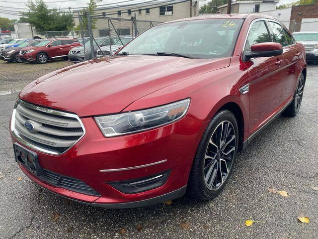 2017 Ford Taurus SEL AWD photo