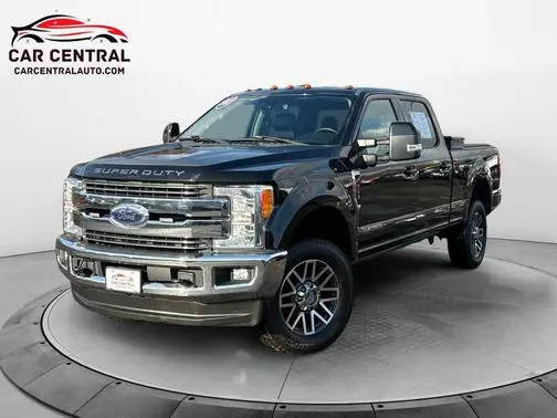 2017 Ford F-250 Super Duty Lariat 4WD photo