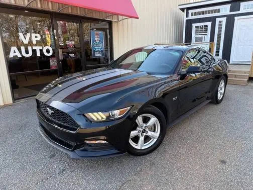 2017 Ford Mustang V6 RWD photo