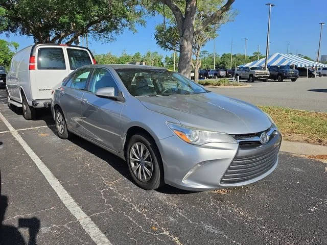 2017 Toyota Camry LE FWD photo