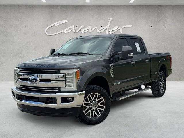 2017 Ford F-250 Super Duty Lariat 4WD photo