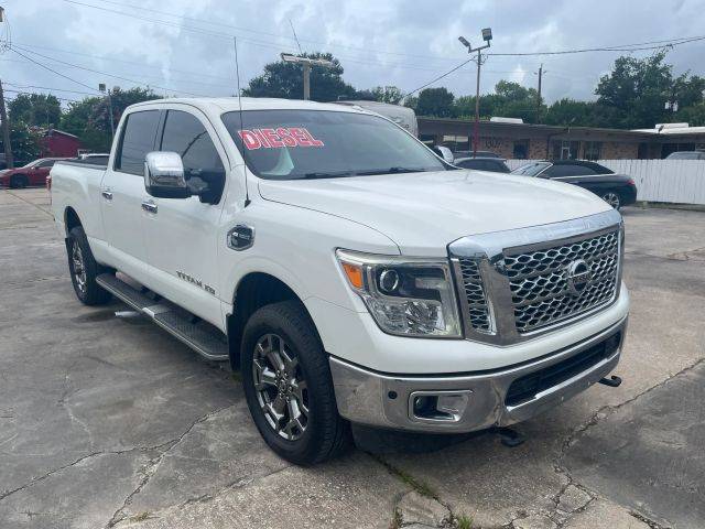 2017 Nissan Titan XD SL 4WD photo