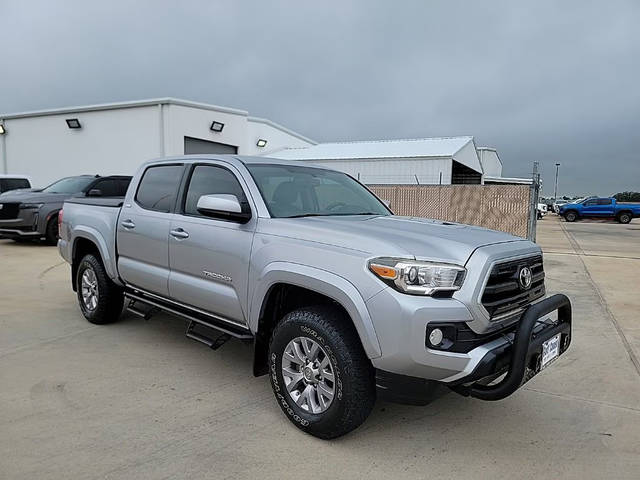 2017 Toyota Tacoma SR5 4WD photo